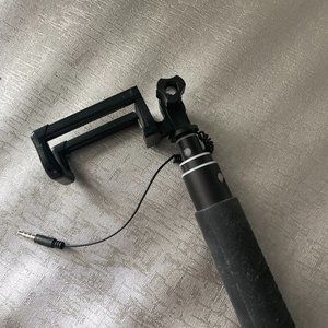Selfie Stick with camera button, extendable